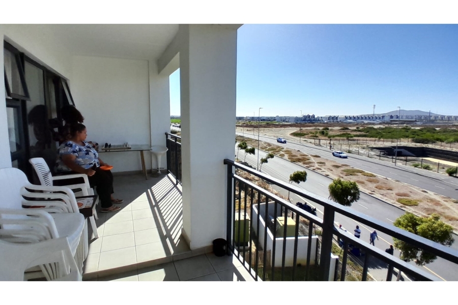 To Let 3 Bedroom Property for Rent in Parklands Western Cape